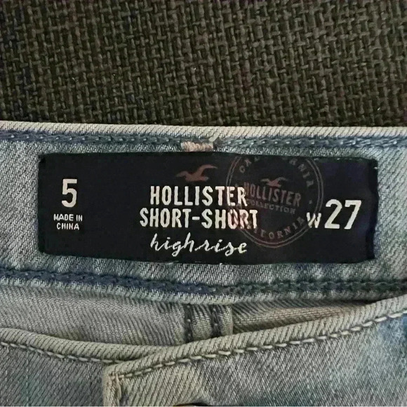 Hollister High Rise Short-Short, size 5, pre-owned, excellent condition - Picture 3 of 3